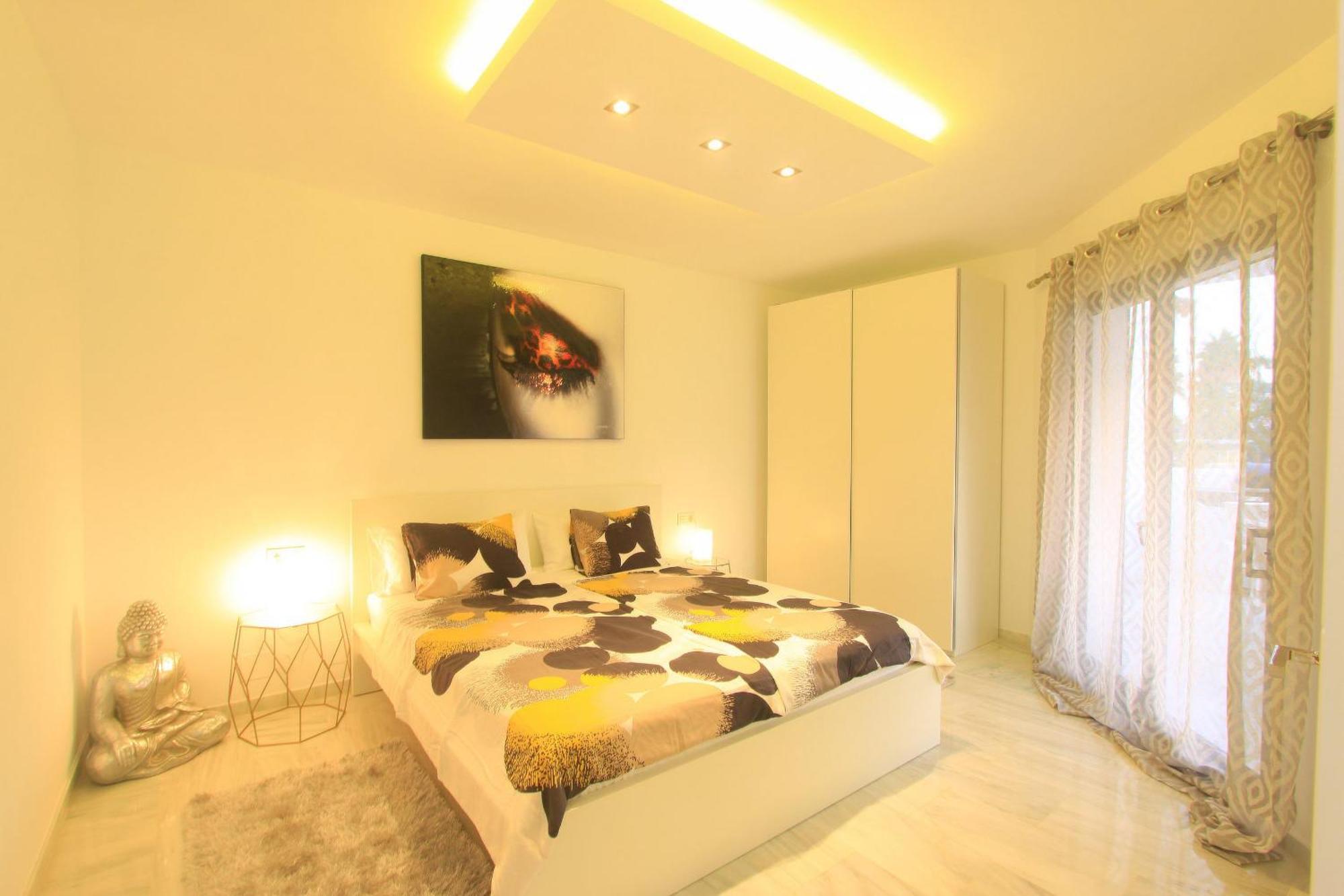 1080 Beachfront Penthouse 3 Floors Jacuzzi 2 Pools Wifi Roof Terrace Marbella Esterno foto